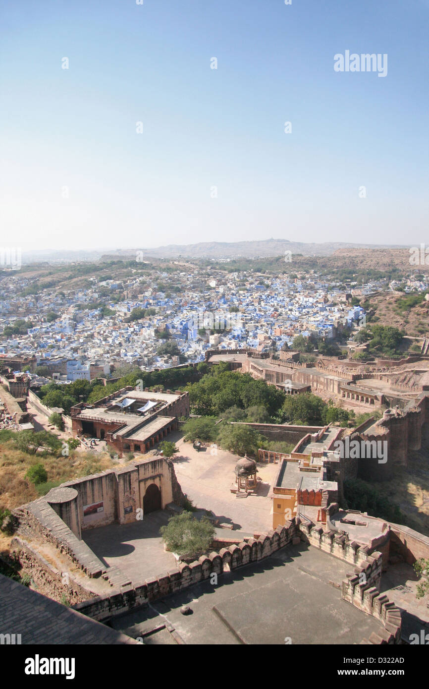 Vista sulla città e Palazzo, Jodhpur (città blu), il Rajasthan, India. Foto Stock