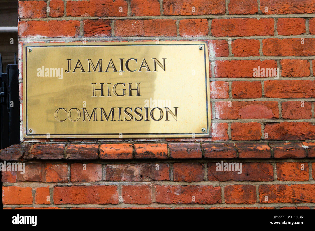 Una lastra di ottone sul giamaicano elevata commissione principe consorte Road, South Kensington, Londra Foto Stock