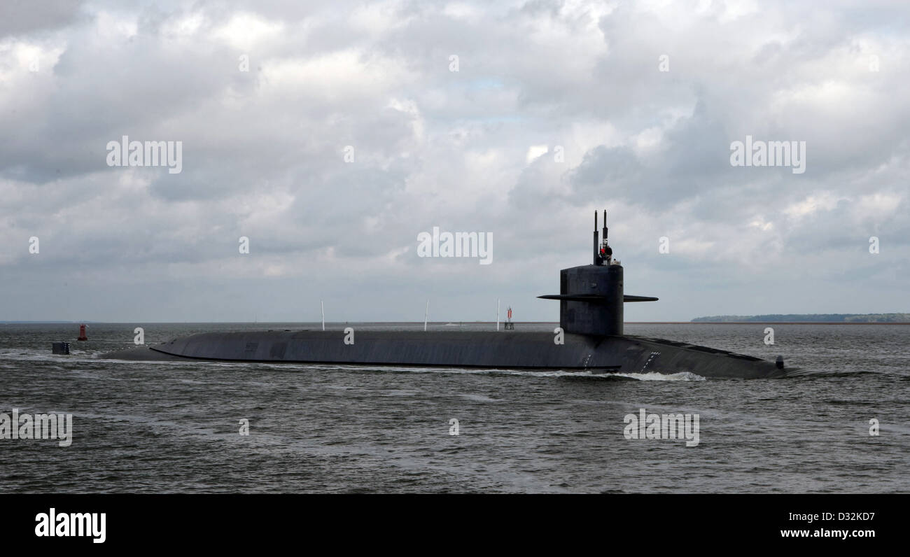 La Ohio-classe-balistico missile submarine USS Wyoming Partenze Navali base sottomarina Kings Bay, Ga. Foto Stock