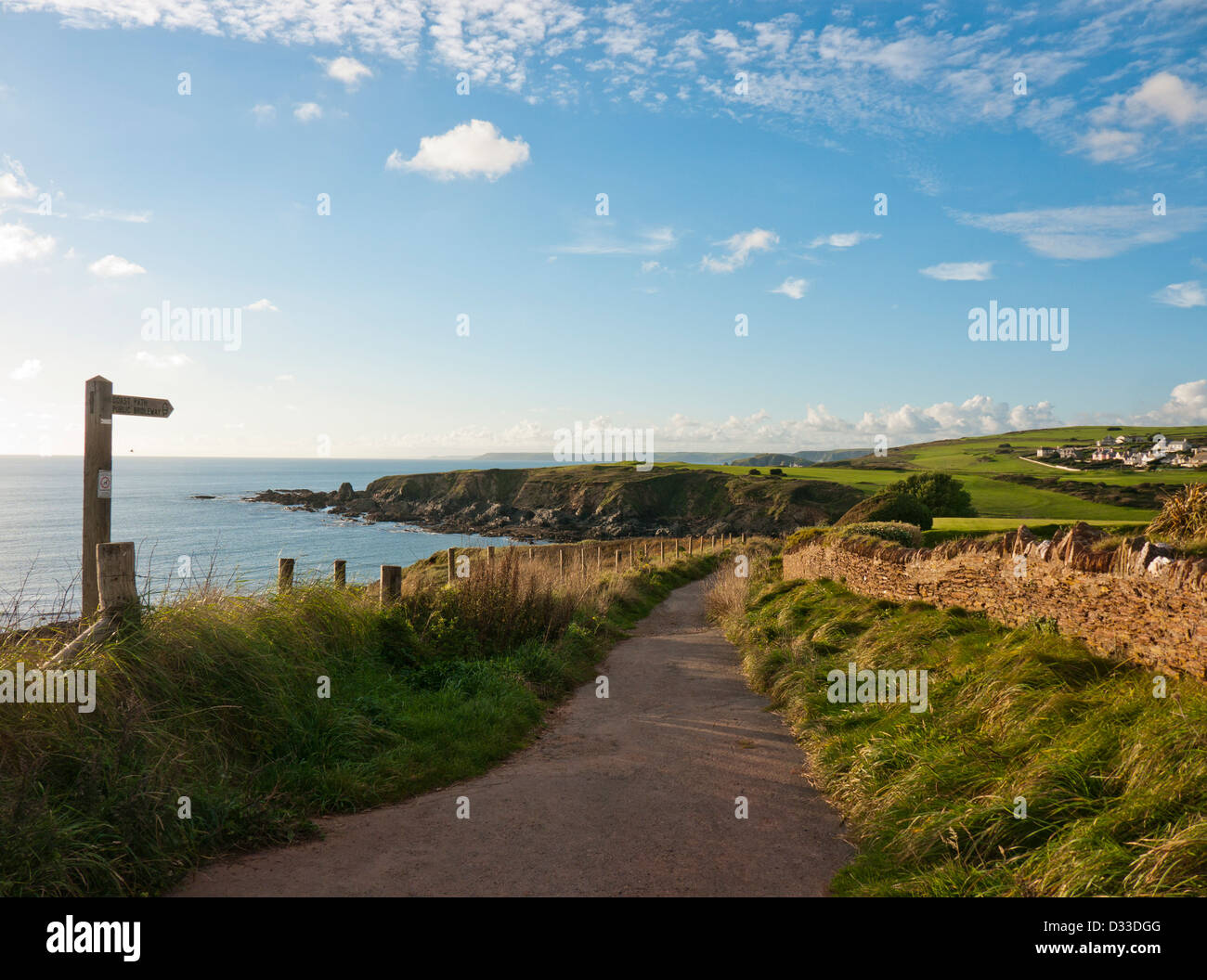 Il sentiero costiero a Thurlestone nel South Devon Foto Stock