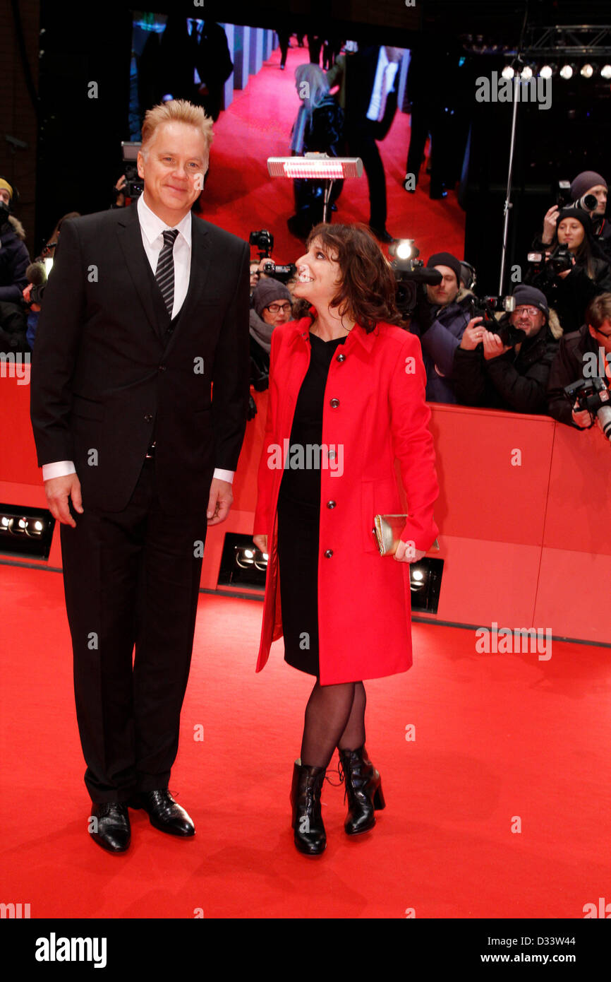 Berlino, Germania. 7 febbraio 2013. Tim Robbins e Susanne Bier frequentando il 'Il Grandmaster' premiere al 63° Festival Internazionale del Cinema di Berlino / Berlinale. Febbraio 07, 2013 *** Caption locale *** ACE. Credito: dpa picture alliance / Alamy Live News Foto Stock