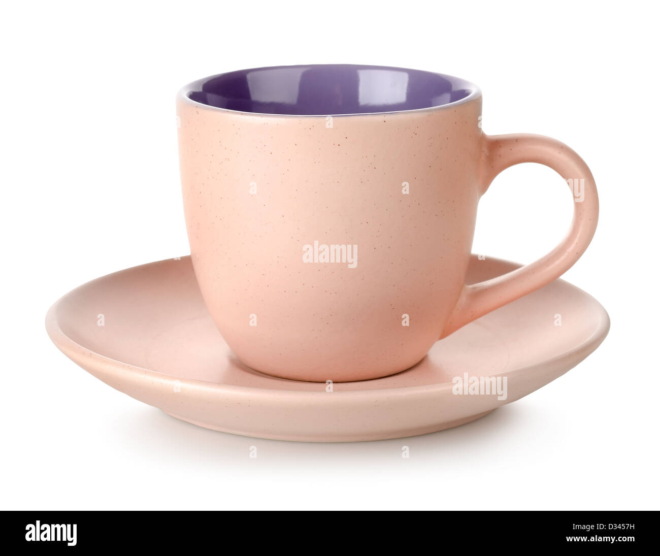Rosa tazza e piattino isolati su sfondo bianco Foto Stock