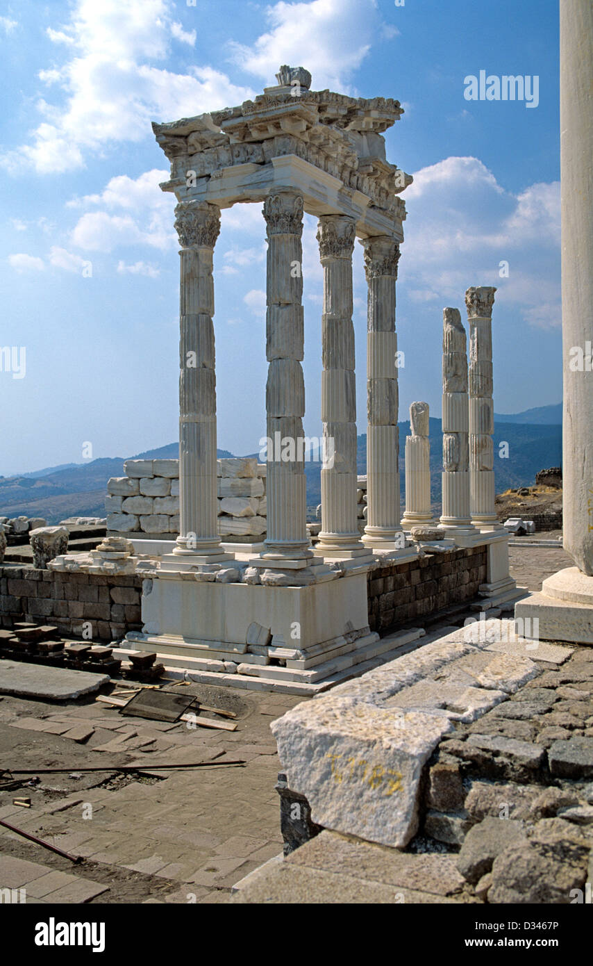 Il Tempio di Traiano a Bergama, Turchia Foto Stock