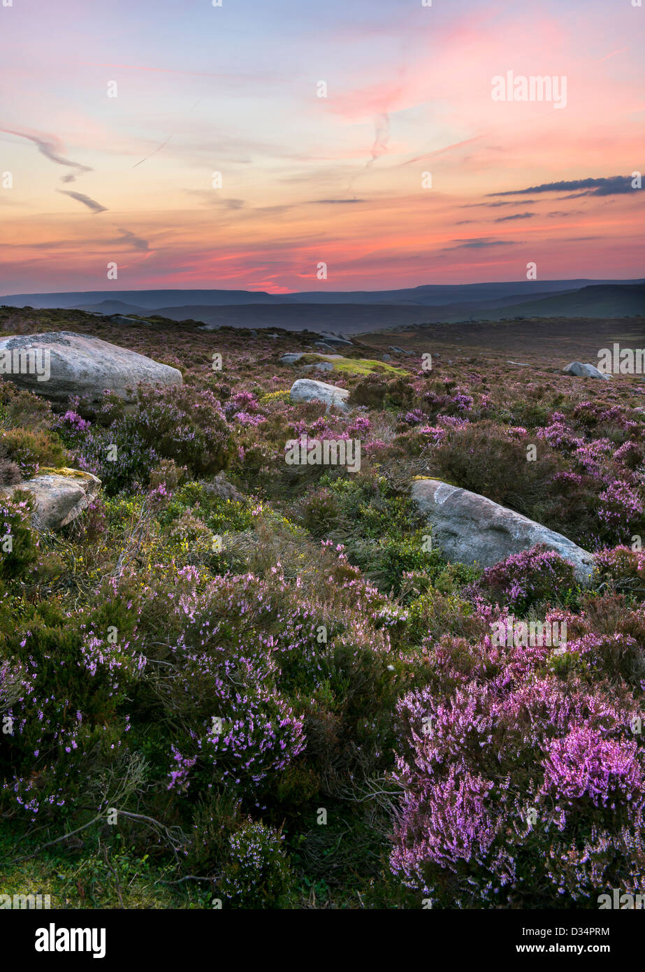 Tramonto sul bordo Stanage, Peak District, Derbyshire Foto Stock