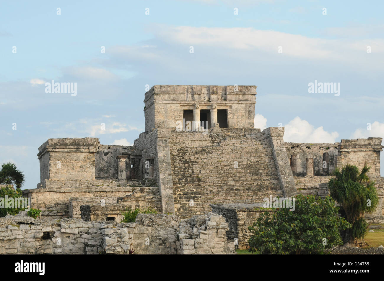 La Piramide di El Castillo antico cerimoniale Maya tempio Foto Stock