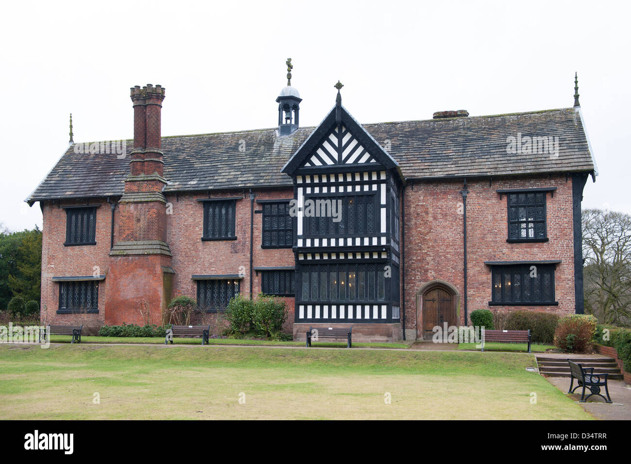 Bramhall hall elizabethan Manor House di stockport greater manchester Inghilterra England Regno Unito Foto Stock