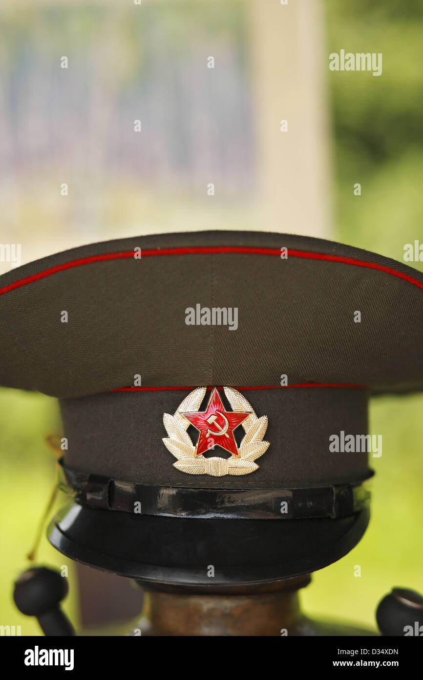 Esercito sovietico Cappello militare Foto stock - Alamy