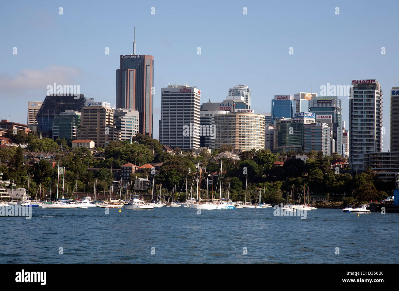 Vista dall'acqua della baia di Lavanda per edifici di uffici di Sydney Nord della North Shore inferiore Australia Foto Stock