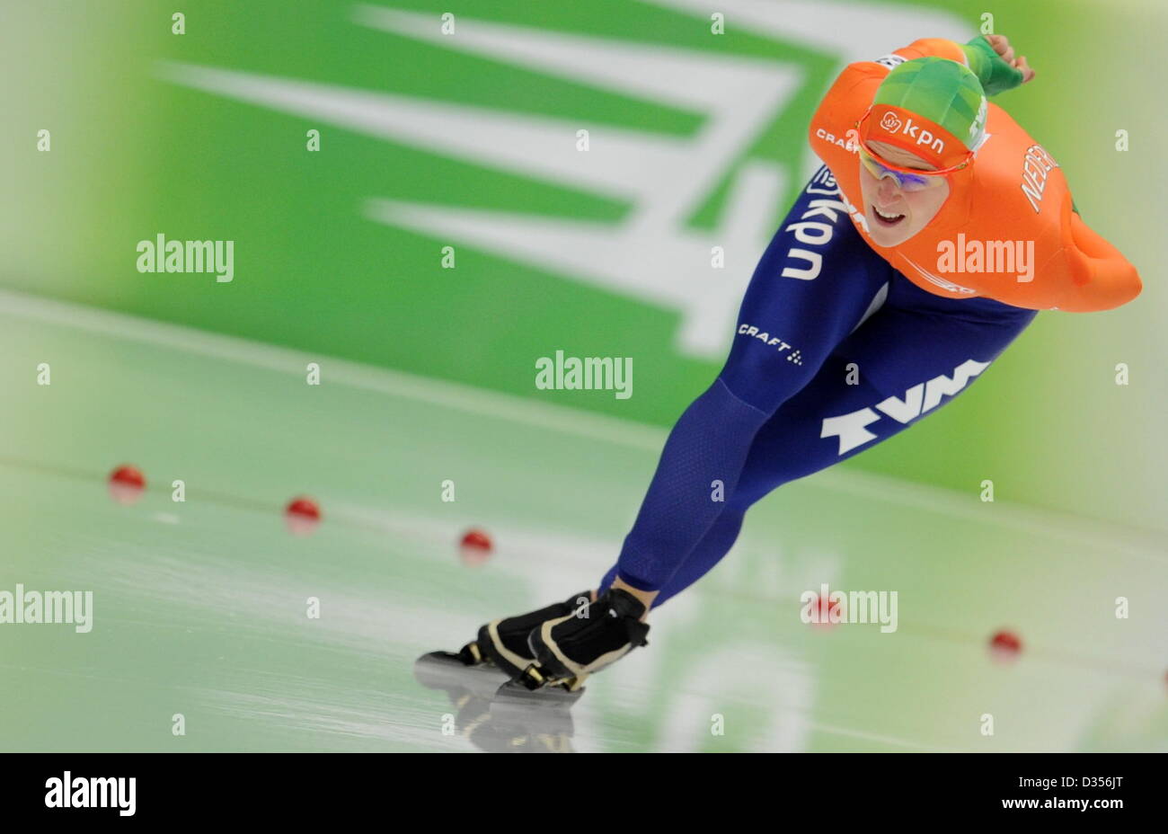 Velocità olandese Ireen skater Wuest compete in campo femminile 3000m gara di pattinaggio di velocità World Cup a Max-Aicher-Arena a Inzell, Germania, 10 febbraio 2013. Wuest ha vinto il concorso. Foto: TOBIAS HASE Foto Stock