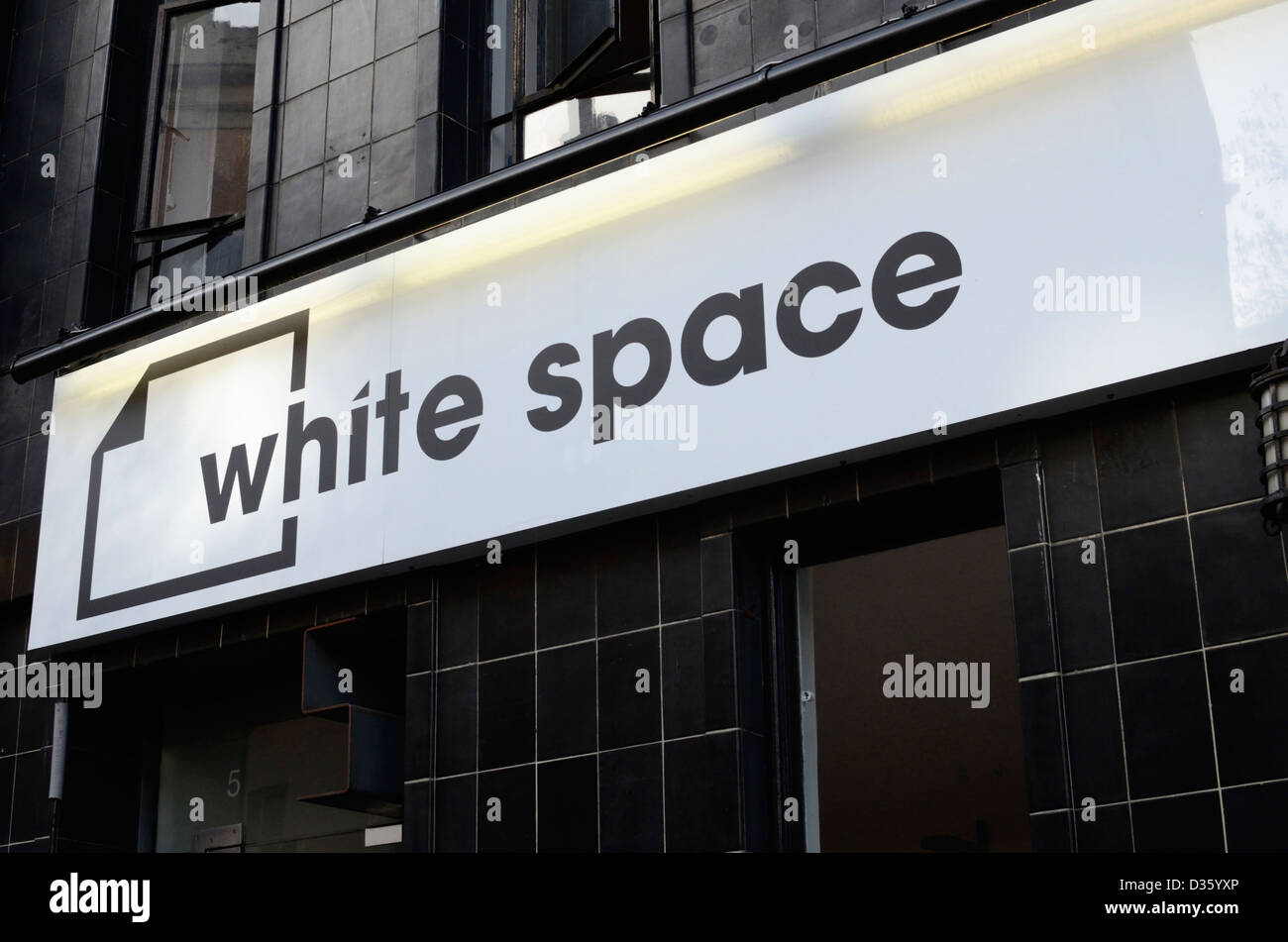 Spazio bianco venue in grande Newport Street, Covent Garden di Londra, Regno Unito Foto Stock