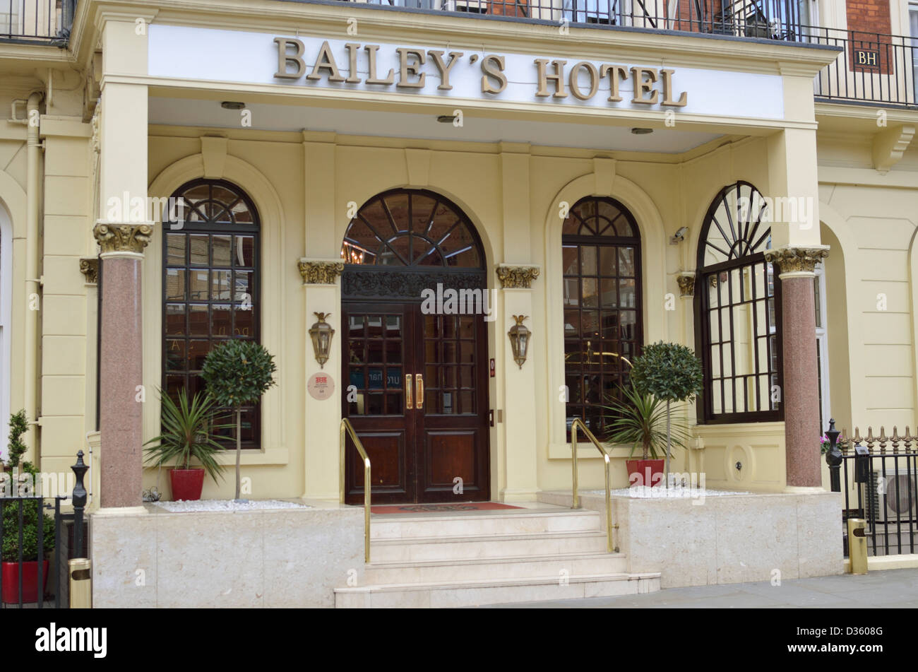 Millennium Bailey's Hotel, Gloucester Road, Kensington, London, Regno Unito Foto Stock