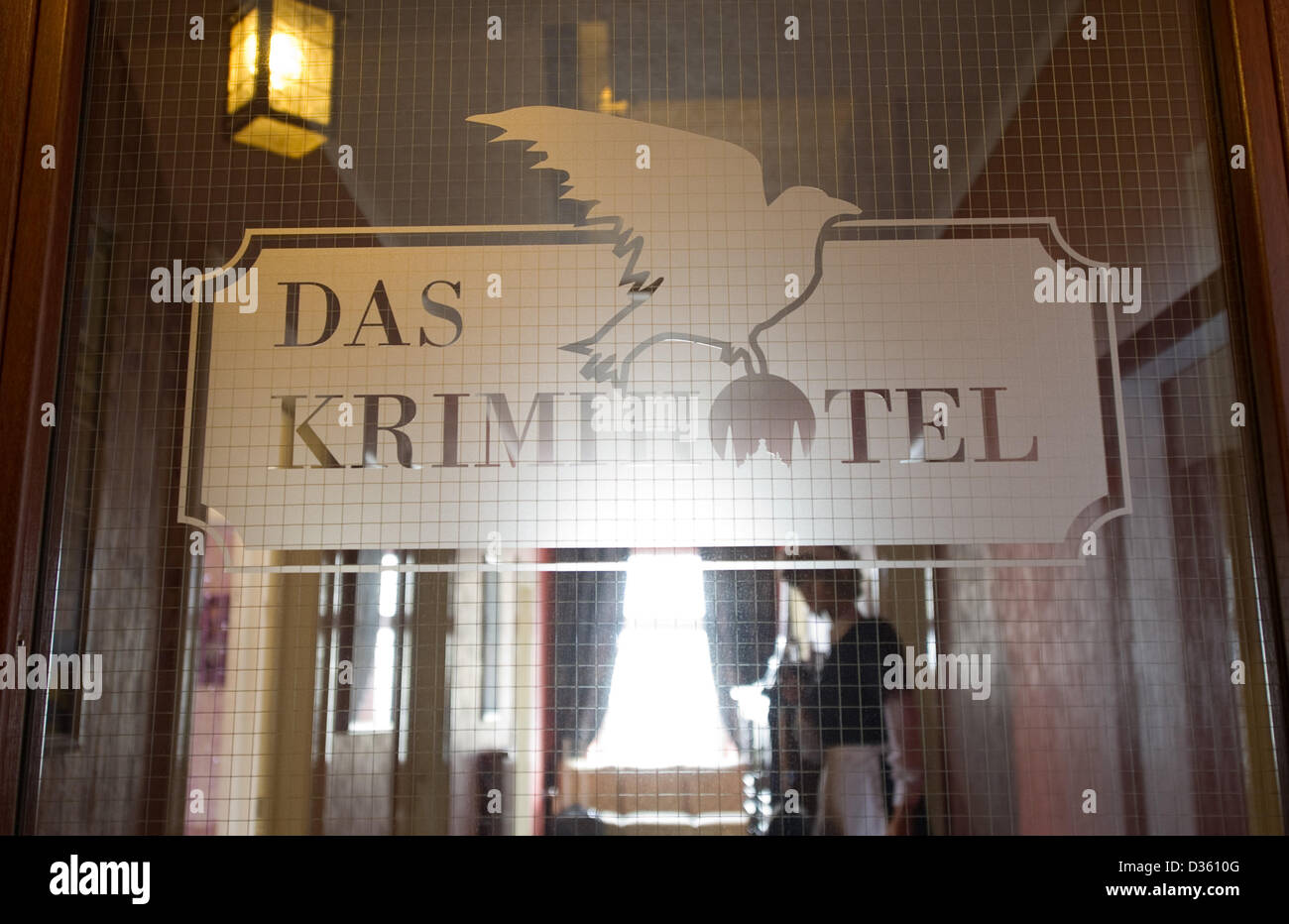 Das Krimihotel in der Krimistadt Hillesheim in der Eifel. Das Hotel wurde 2005 eröffnet und erfreut sich seitdem größter Beliebtheit. Die 25 Themenzimmer reichen von James Bond, über Derrik bis hin zu Agatha Christi. Foto Stock