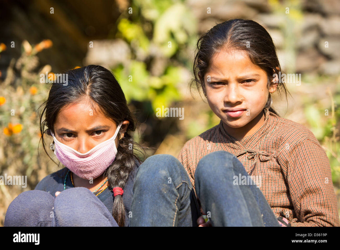 Giovani nepalesi i bambini in Himalaya. Foto Stock