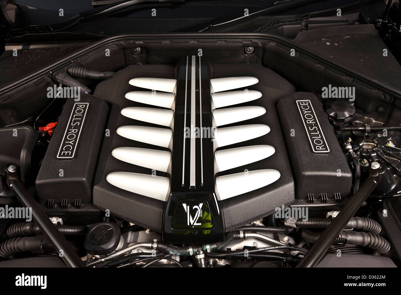 Rolls royce engine car immagini e fotografie stock ad alta risoluzione -  Alamy