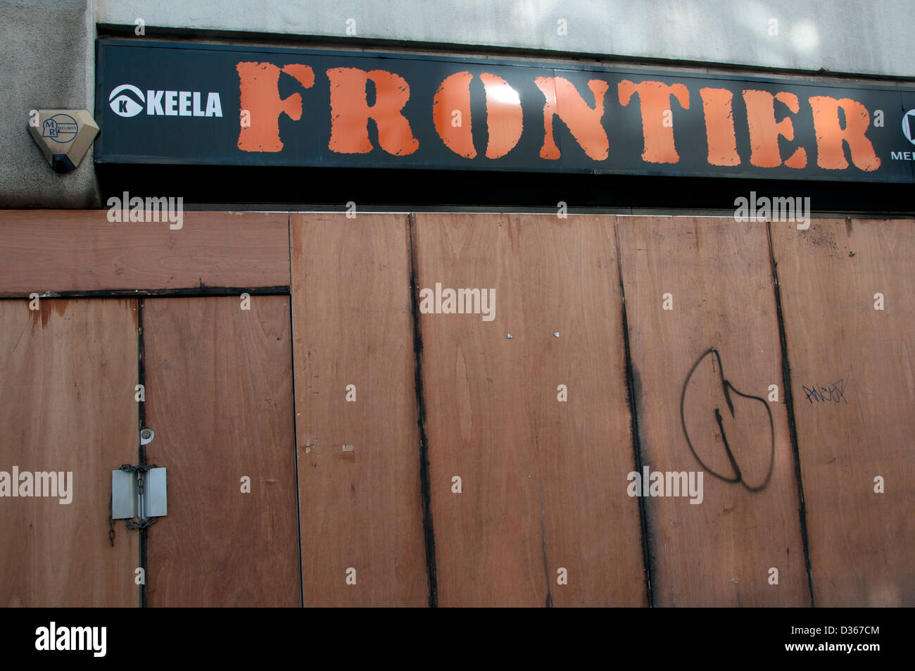 Londra. Economia. Closed shop - Frontiera - outdoor sports shop Foto Stock