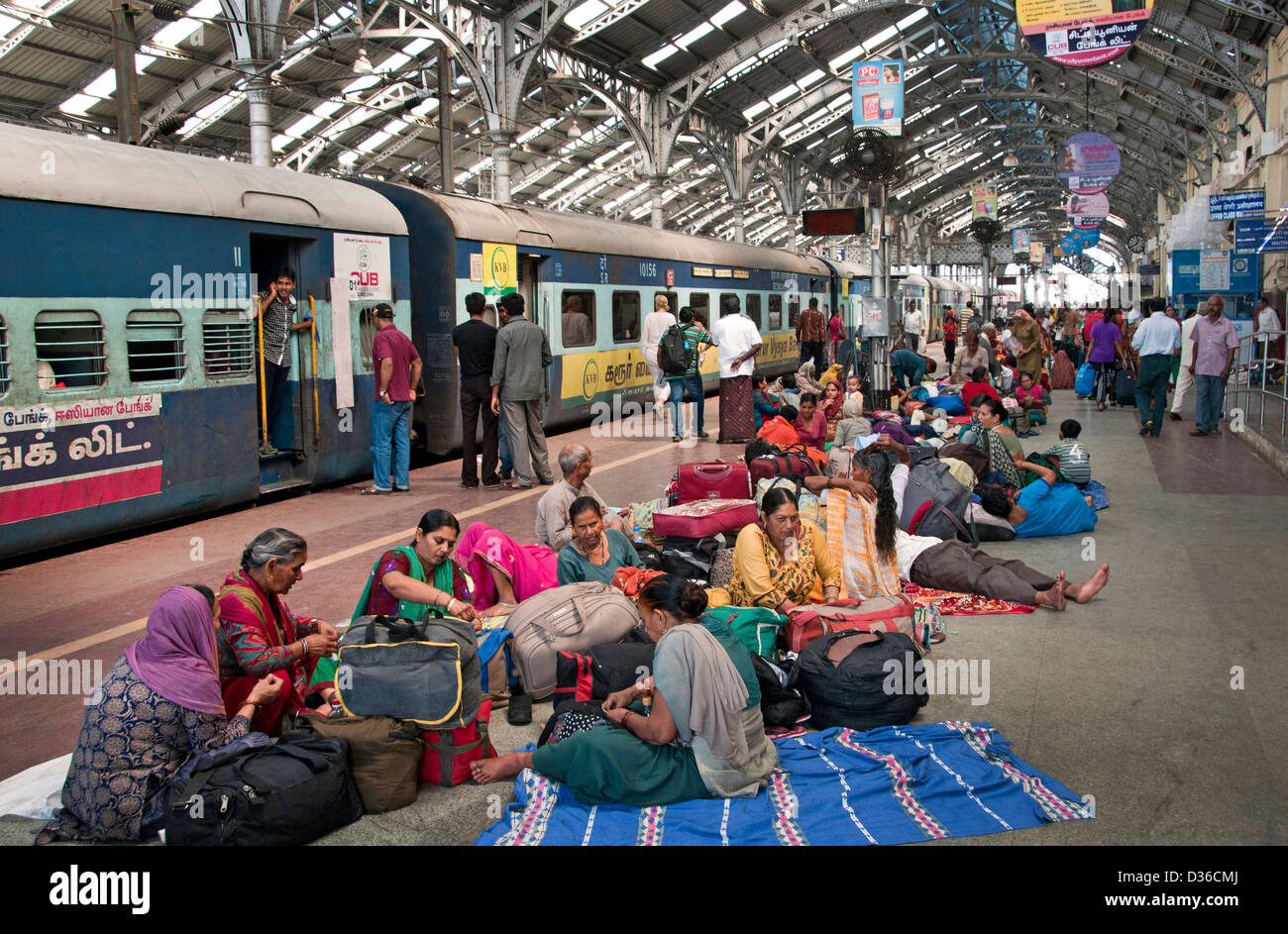 Stazione ferroviaria stazione ferroviaria Chennai ( Madras ) India Tamil Nadu Foto Stock