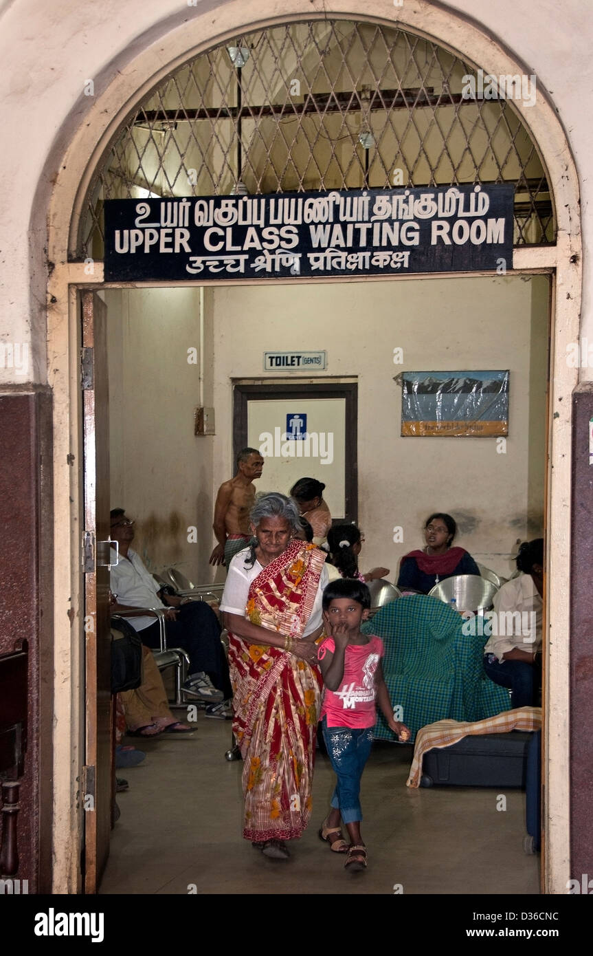 Stazione ferroviaria stazione ferroviaria Chennai ( Madras ) India Tamil Nadu Foto Stock
