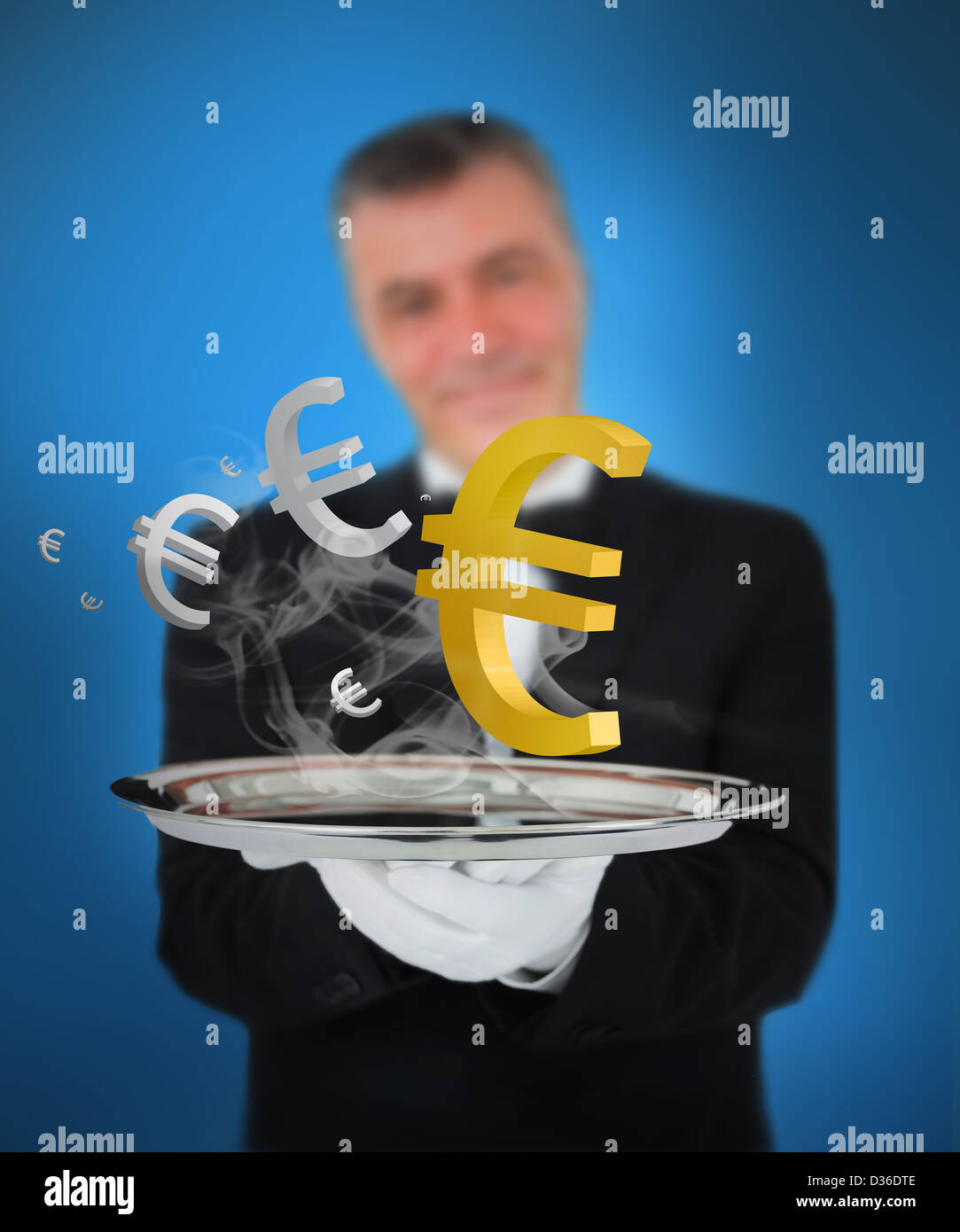 Cameriere offrendo fumatori simboli euro Foto Stock