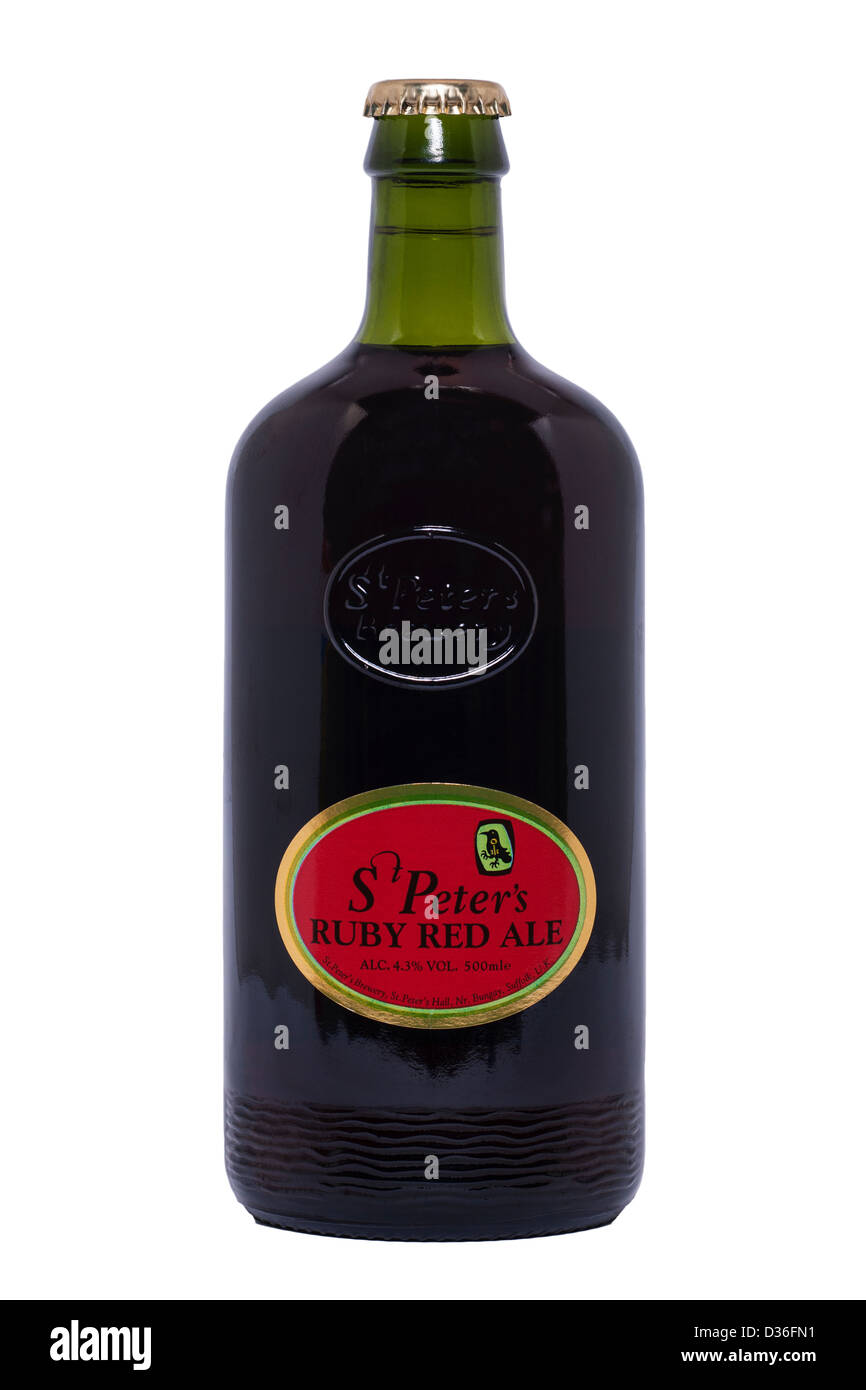 Una bottiglia di San Pietro ruby red ale su sfondo bianco Foto Stock
