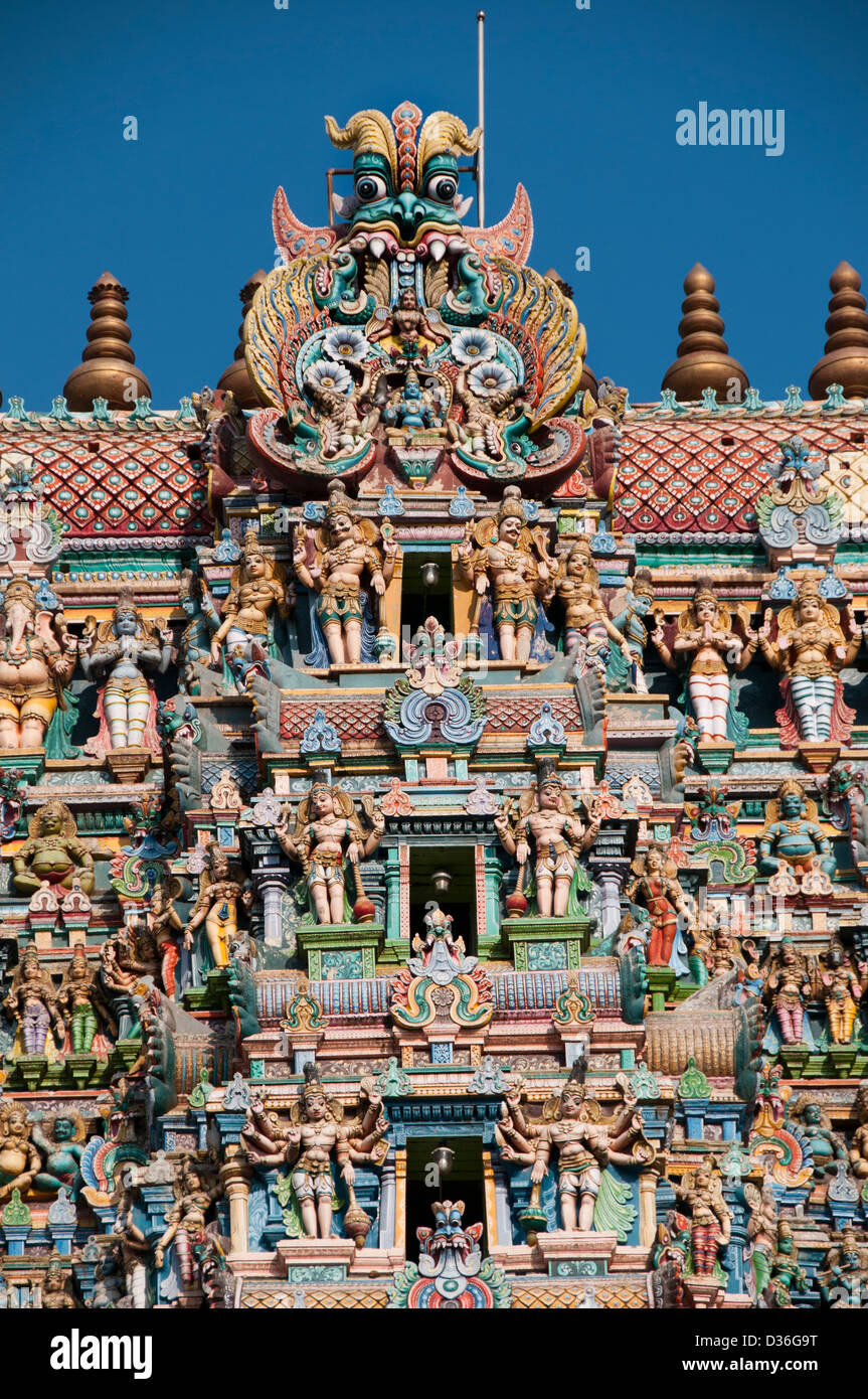 Sri Meenakshi Amman tempio indù ( dedicato a Parvati - Meenakshi- Shiva- Sundareswarar ) Madurai India Foto Stock