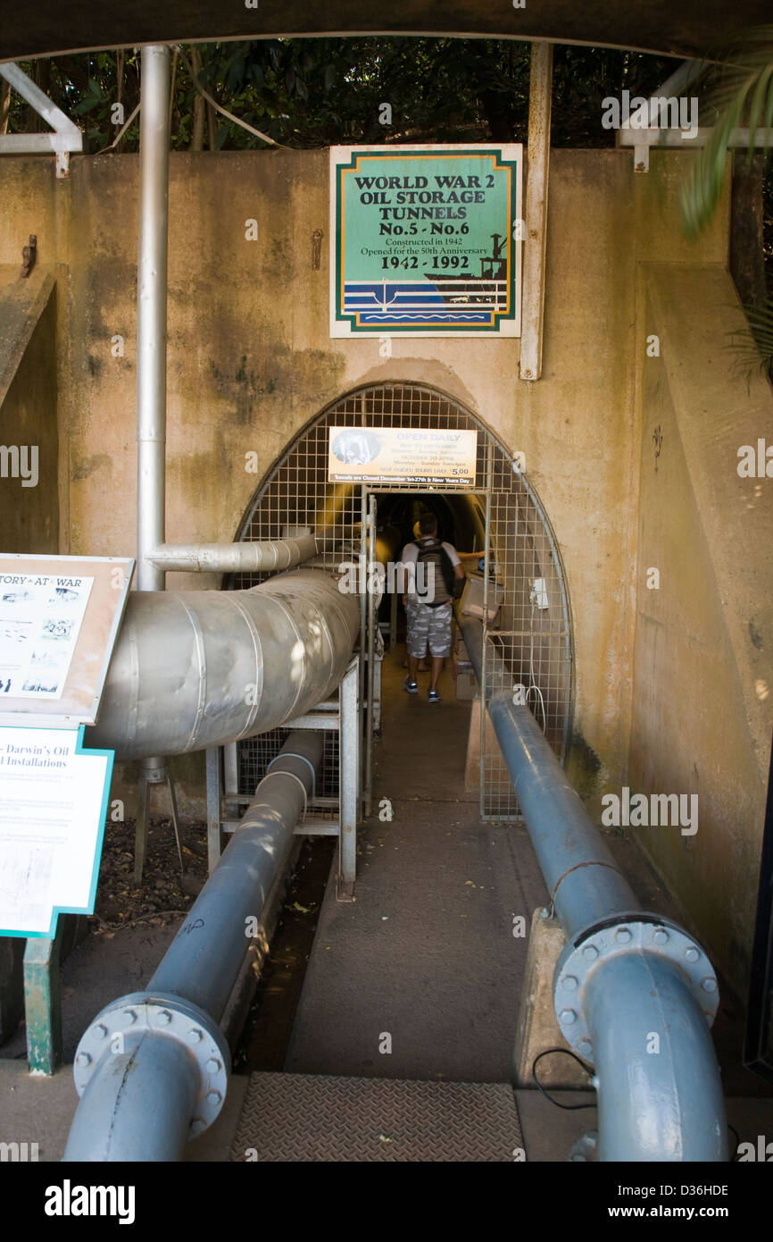 Stoccaggio di olio gallerie costruite durante la II guerra mondiale aperto di visita per il pubblico, Darwin, NT, Australia Foto Stock