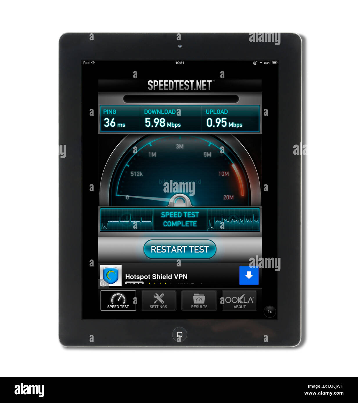 Utilizzando la banda larga Speedtest.net test di velocità app su una quarta generazione di Apple iPad Foto Stock