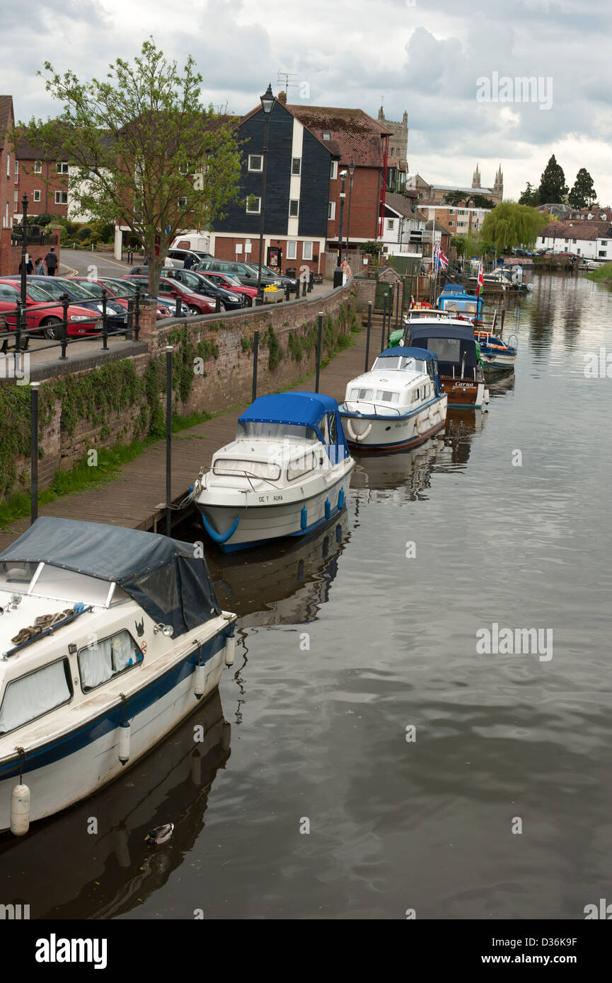 Imbarcazioni da diporto barche sul fiume Avon Tewkesbury Regno Unito Foto Stock