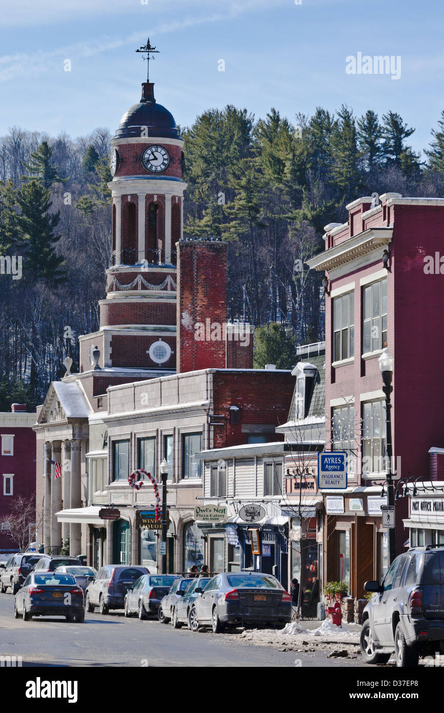Main Street, Saranac Lake, New York, nel Adirondacks Foto Stock