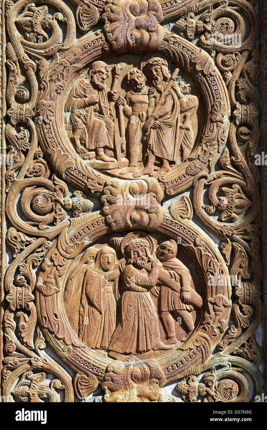 Bassorilievo di scene della vita di Gesù Cristo da porte gotiche della Cattedrale Basilica di Saint Denis Parigi Foto Stock