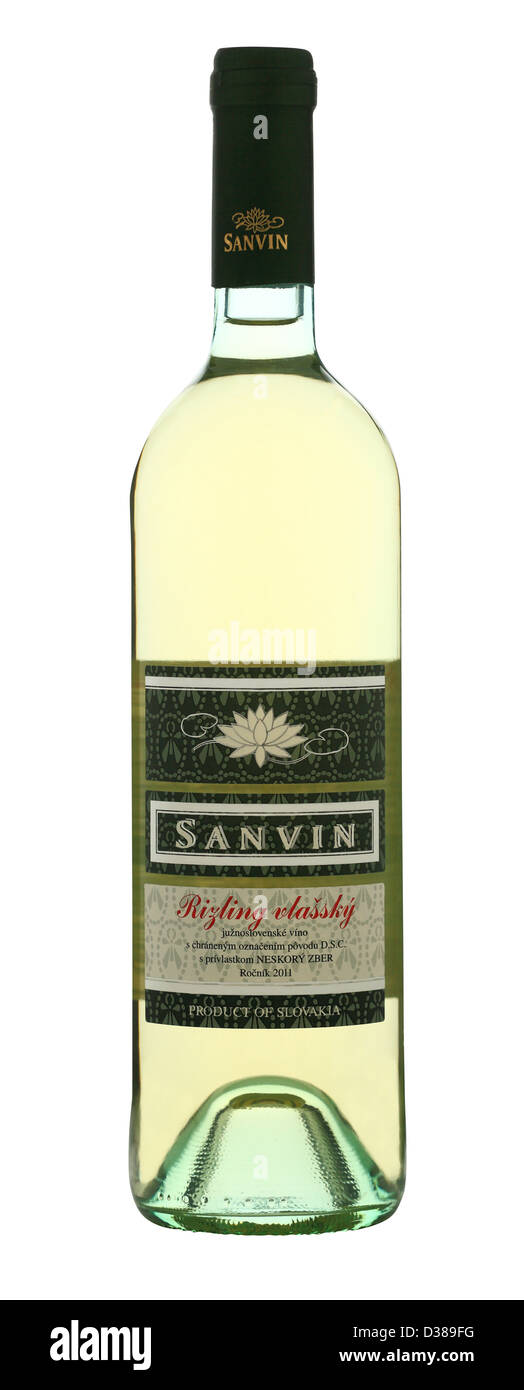 Studio shot della bottiglia di vino bianco, varietà Rizling vlassky (Welsch Riesling), dalla cantina Sanvin, sud slovacco regione del vino. Foto Stock