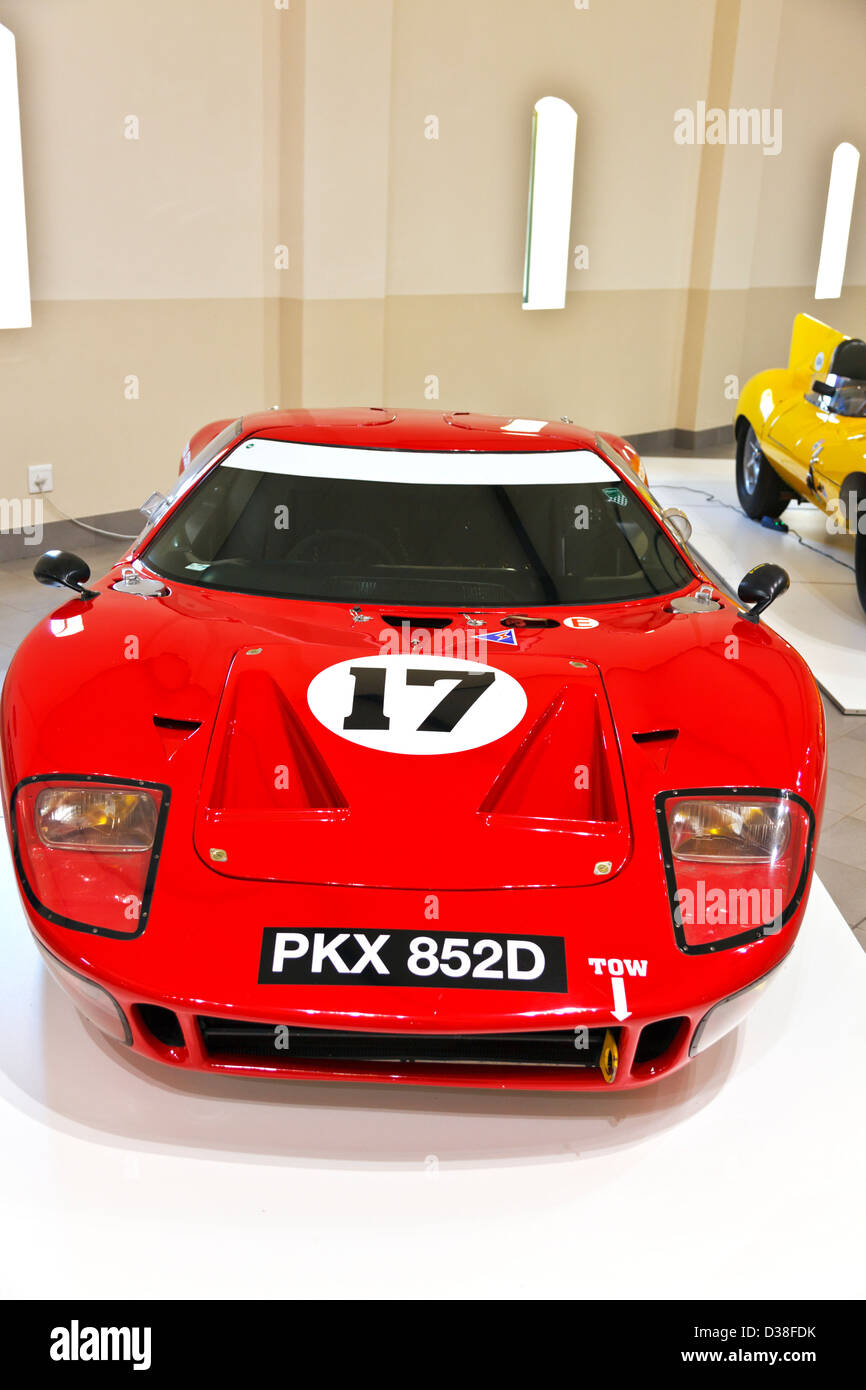 Una raccolta di classici del historic racing motor car Foto Stock