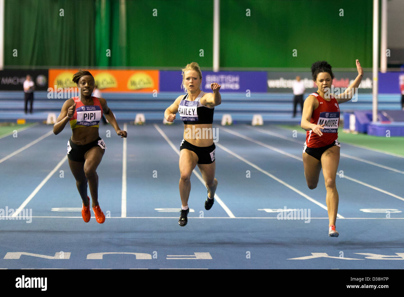 Mica MOORE, Emma BAILEY & Ama PIPI, 60m per donna calore 1, 2013 British atletica prove europea (EIS) di Sheffield, Inghilterra, Regno Unito. Foto Stock