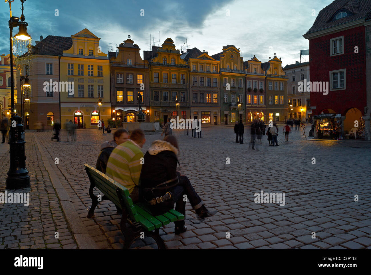 Poznan, Polonia, residenti come in grado di soddisfare fino al Mercato Vecchio Foto Stock