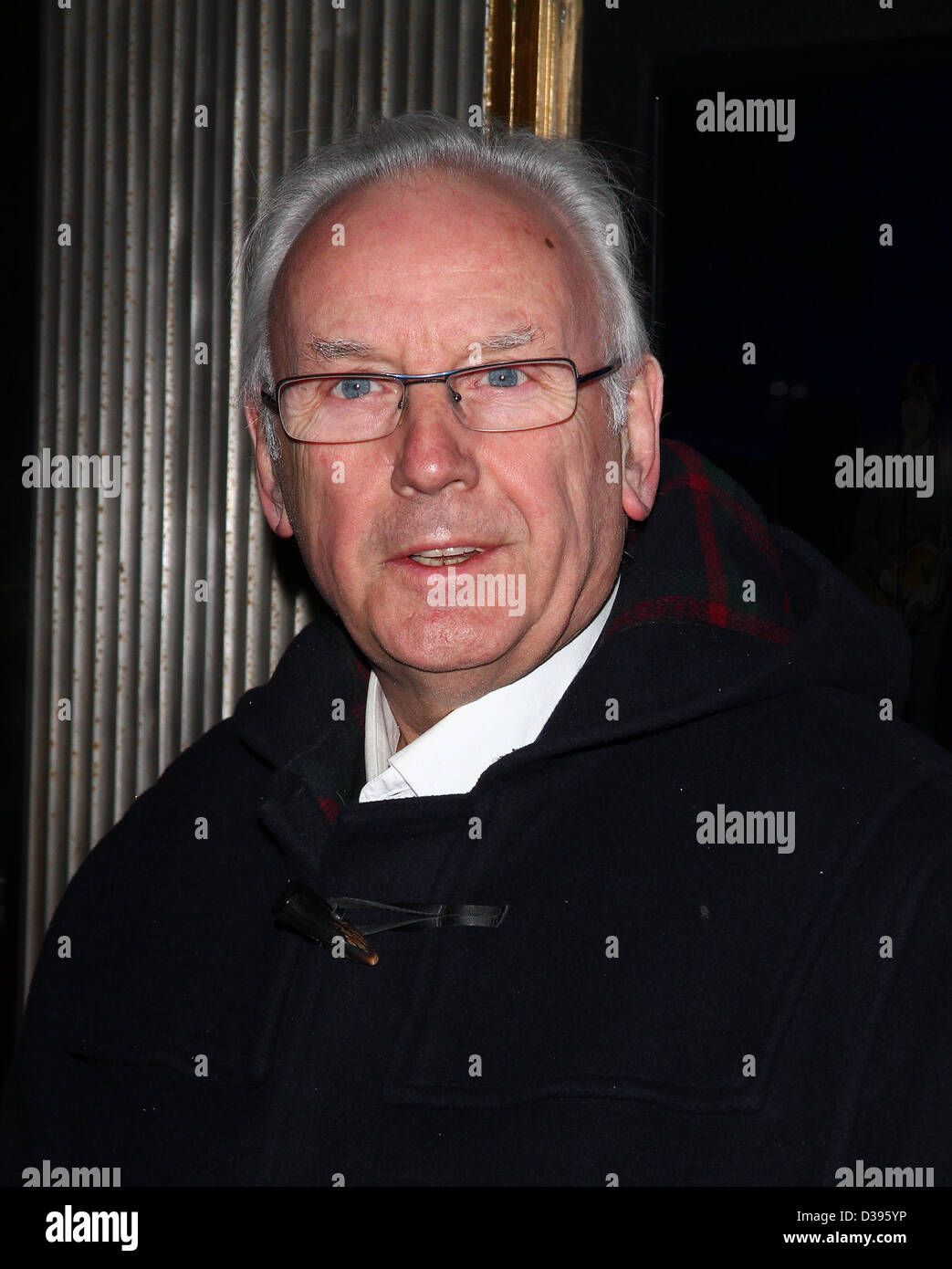 Londra, UK, 13 Febbraio 2013: Pete Waterman arriva per il Let it Be - serata di gala al Savoy Theatre, il filamento. Foto Stock