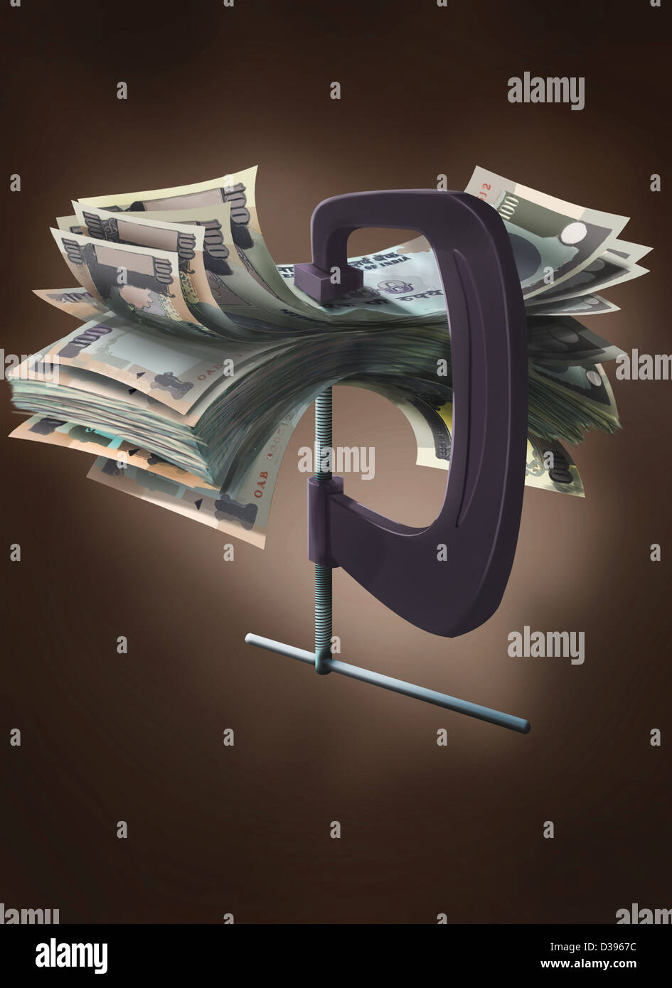 La valuta indiana note in una morsa di presa a pinza Foto Stock