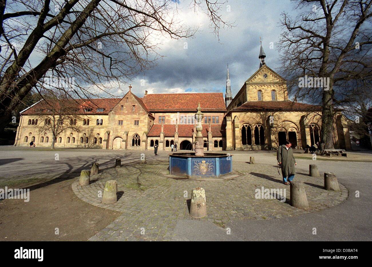 (Dpa file) - Il convento di Maulbronn, Germania, 7 aprile 1994. Il convento cistercense fu fondata nel 1147. È sulla lista del Patrimonio Mondiale UNESCO dal 1994. Foto Stock