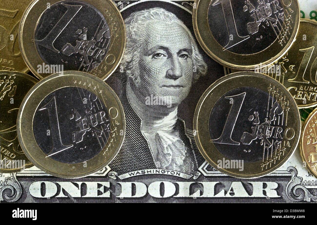 1 dollar bill with 1 euro coins immagini e fotografie stock ad alta  risoluzione - Alamy