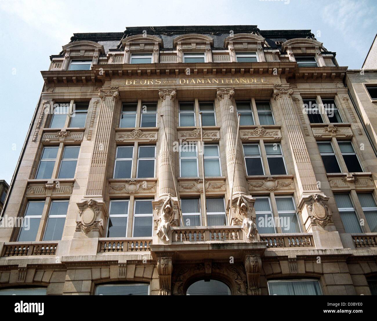 Dpa file) - Una vista del palazzo della borsa dei diamanti di Anversa,  Belgio (non datato, recenti filer). Antwerp ha svolto un ruolo importante  nel commercio di diamanti e industria fin dal