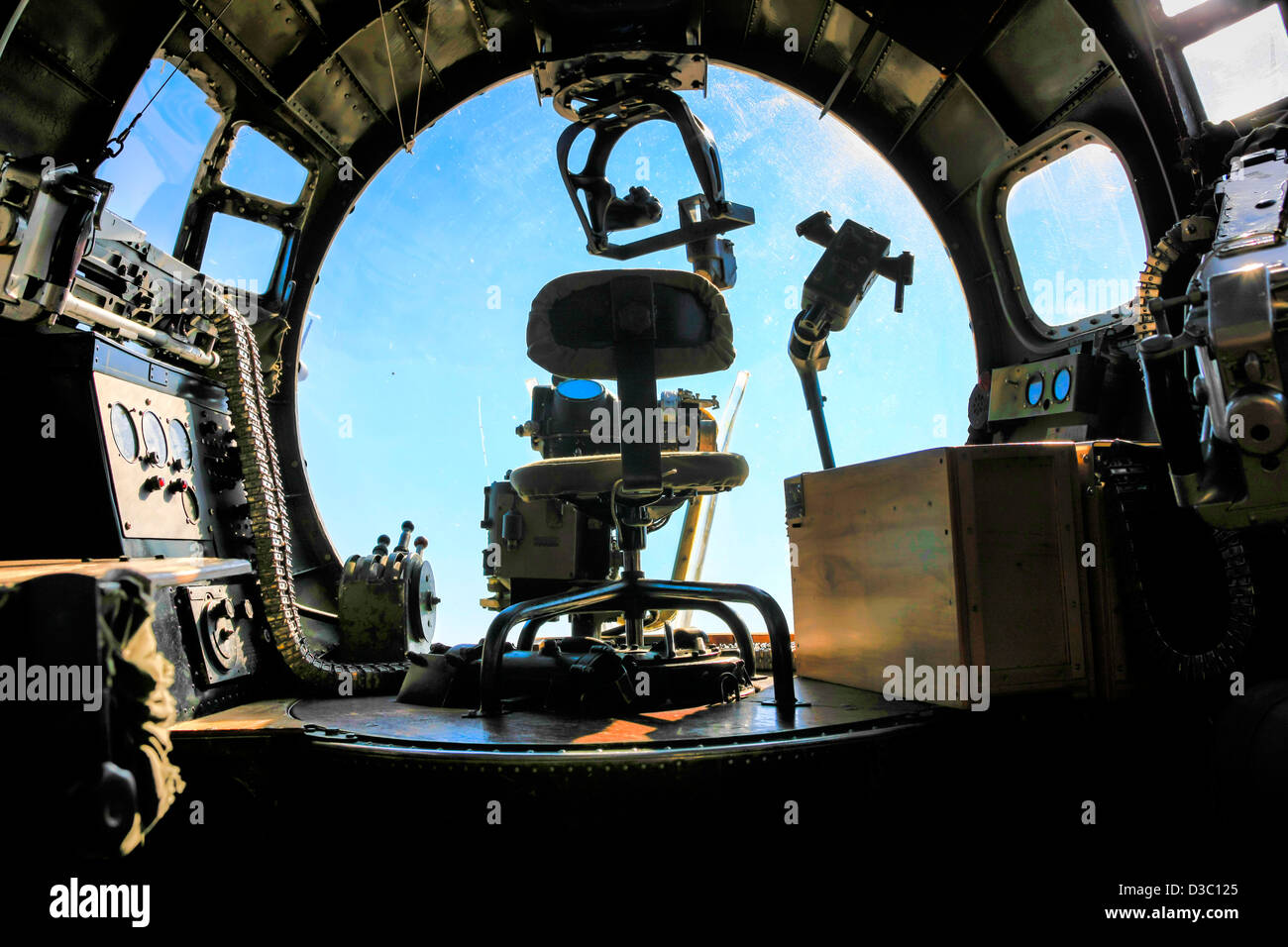 Durante la Seconda guerra mondiale la Boeing B17G Flying Fortress bomba posizione aimers Foto Stock