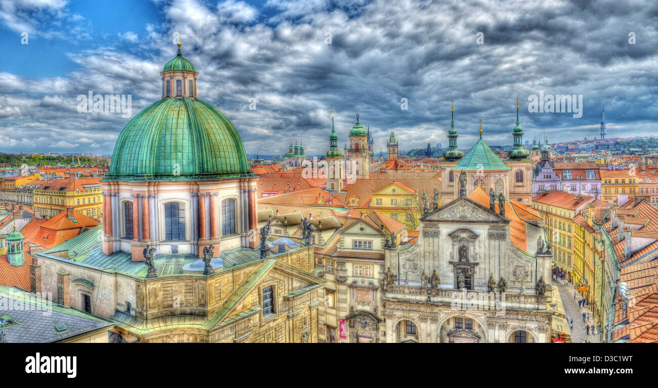 Vista dalla Torre del Ponte della Città Vecchia di Praga Città Vecchia (effetto speciale) Foto Stock