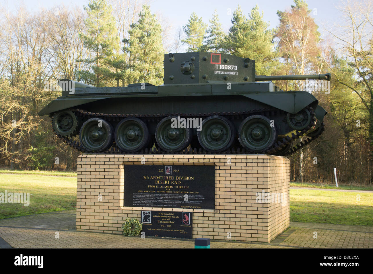 Serbatoio di Cromwell memoriale alla settima divisione corazzata il deserto di ratto a Sandy a Thetford Forest Foto Stock