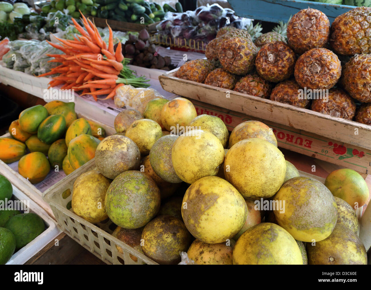 Caraibi mercato di frutta e verdura,DOMINICA Foto Stock