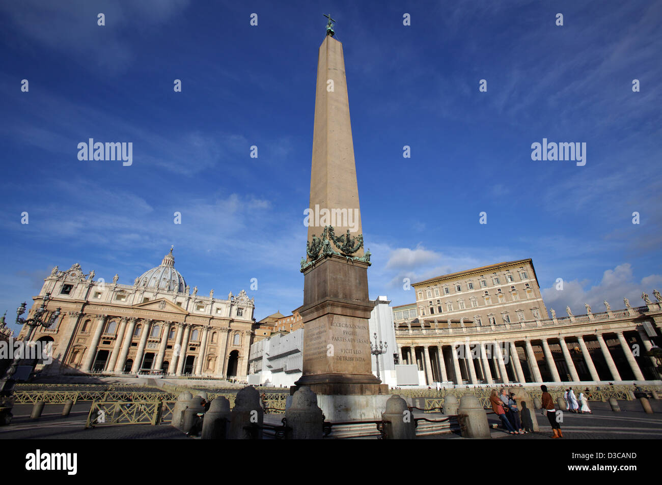 Piazza San Pietro e la Basilica, Roma, Italia Foto Stock