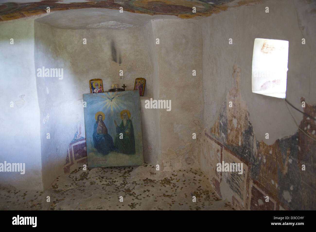 La Bulgaria, l'Europa, Varna, Golden Sands, il sesto secolo Aladzha Monastero, Cappella Grotta, religiosi disegni e icone. Foto Stock