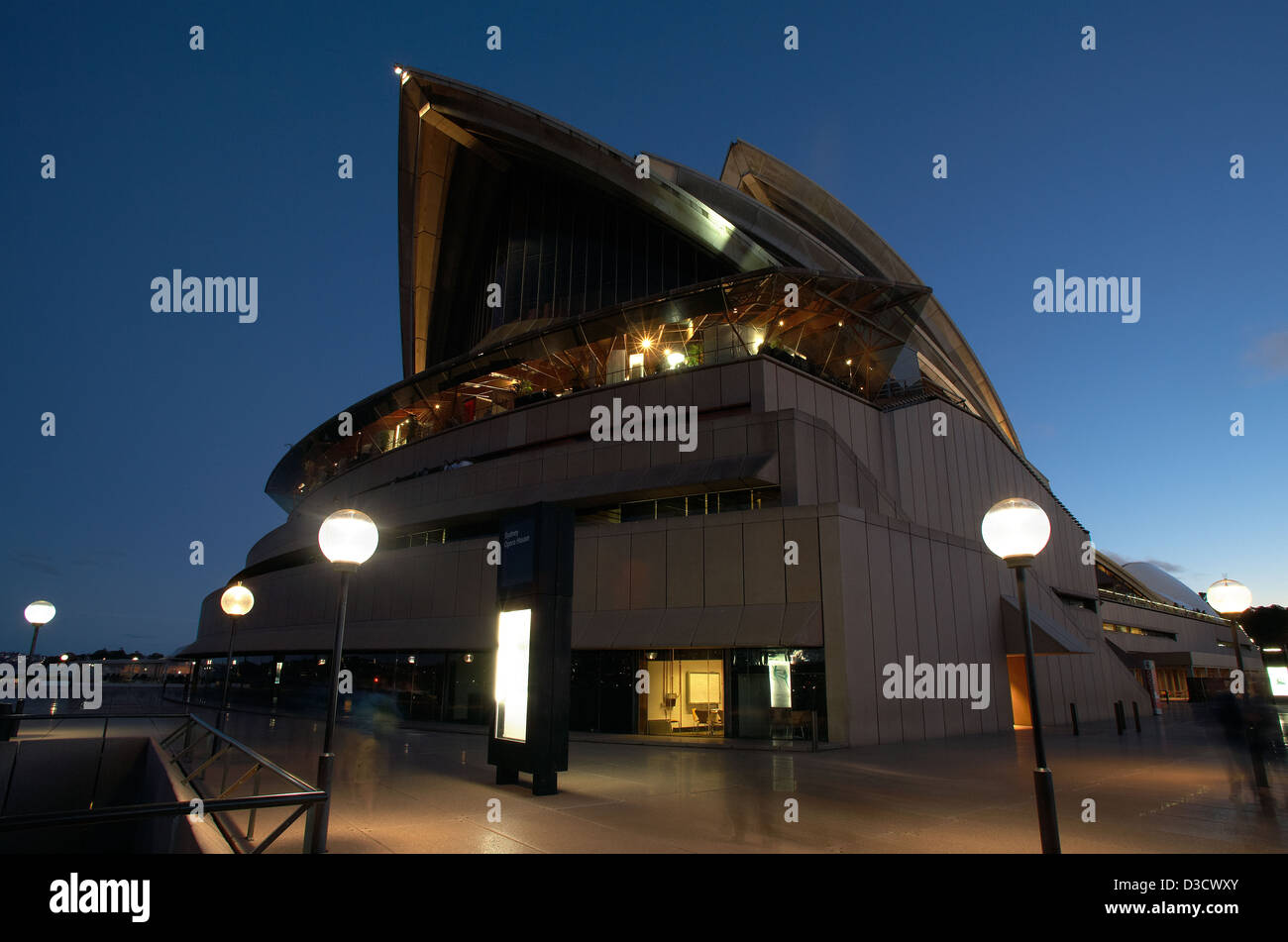 Sydney, Australia, illuminata Opera House su Bennelong Point Foto Stock