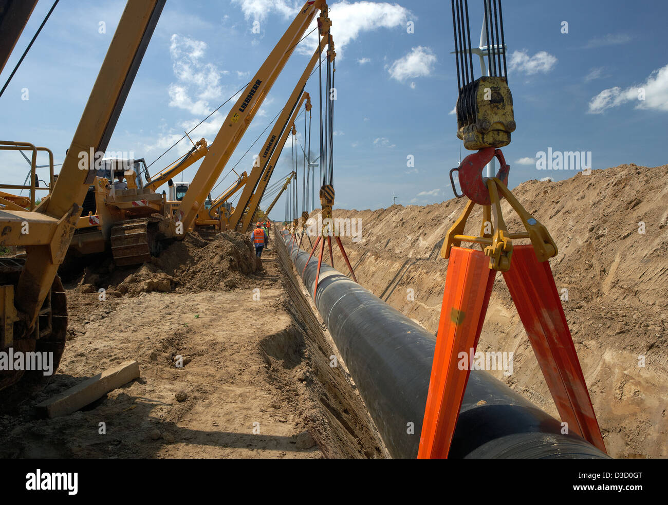 Schulzendorf, la Germania, l'Opal gas pipeline con lato inferiore bruchi ad albero Foto Stock