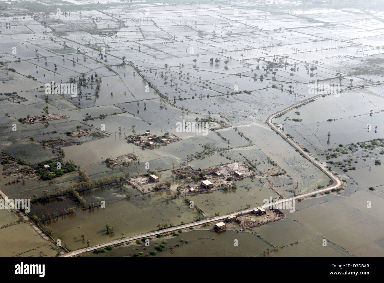 Kotnai, Pakistan, inondazioni su aree allagate Foto Stock