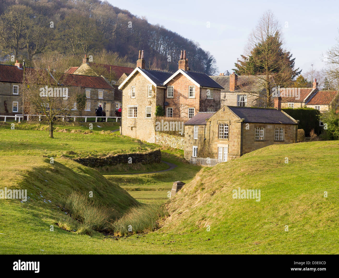Case nel pittoresco villaggio di Hutton Le Hole North Yorkshire Foto Stock