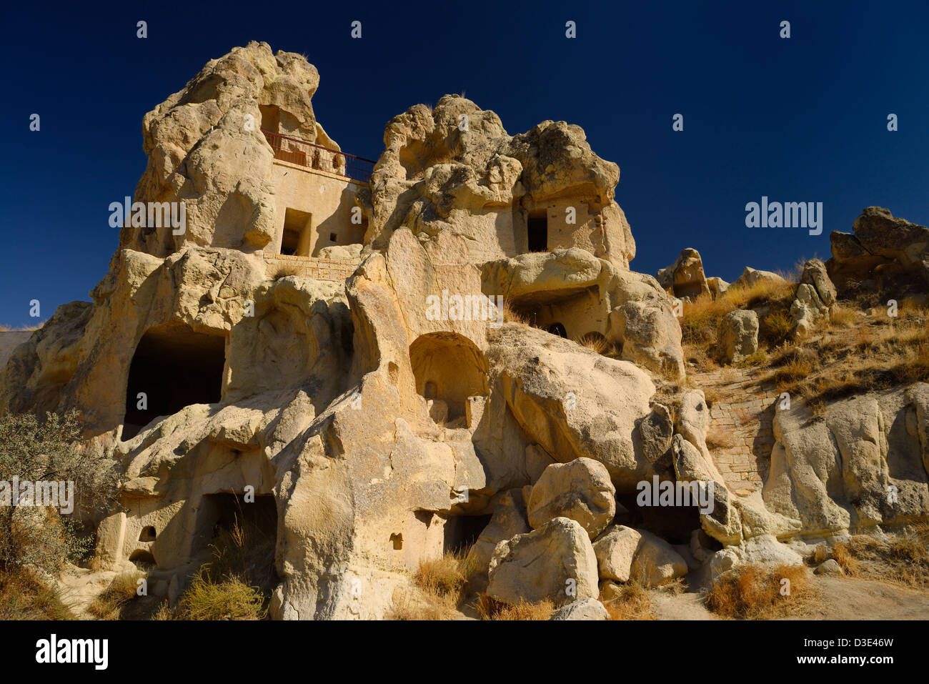 Grotta monastero a valle di Goreme open air museum cappadocia turchia Foto Stock