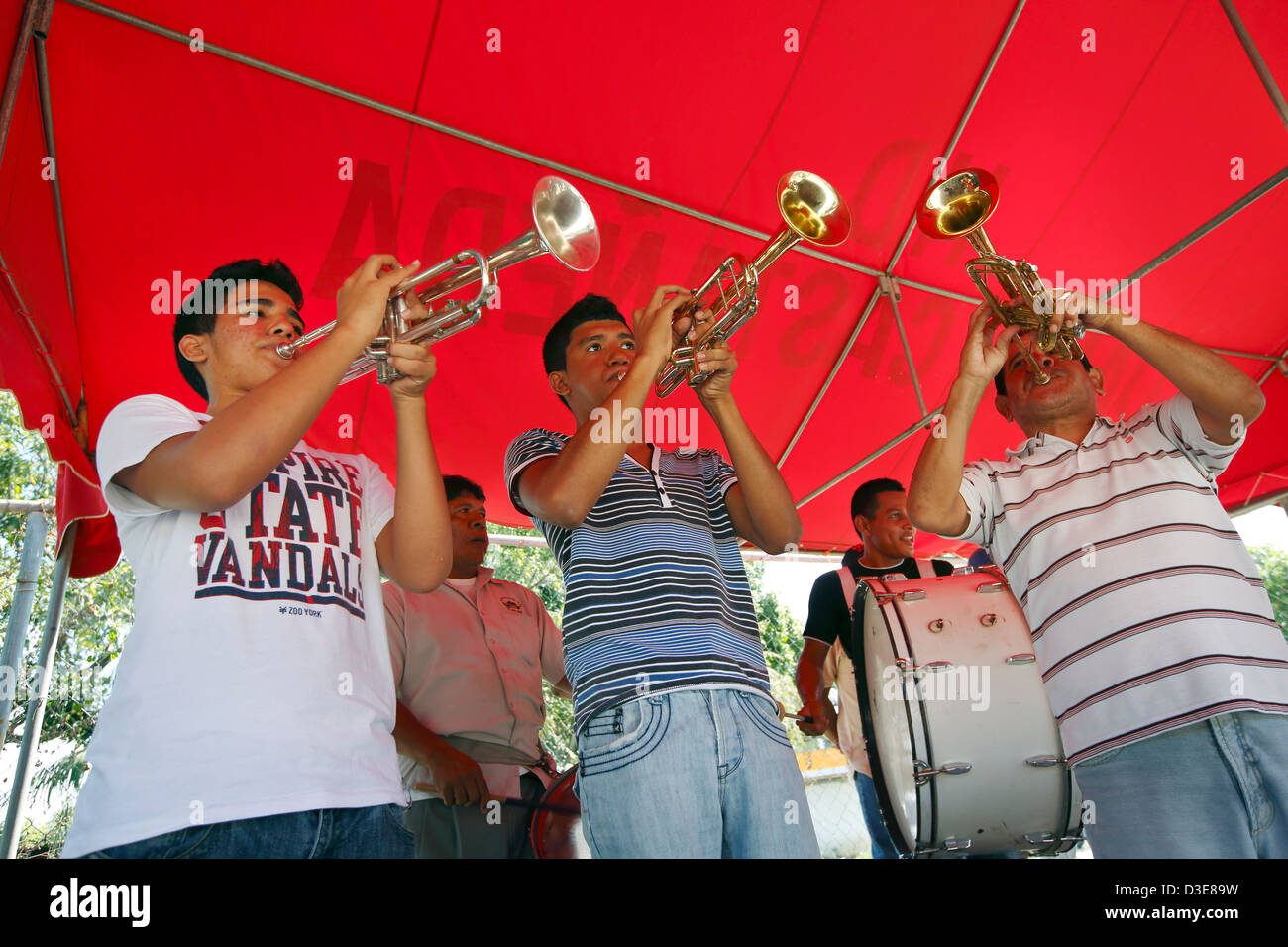 Banda di giocatori a campana Foto Stock